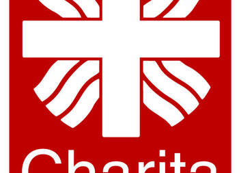 Dovolte, abychom se představili těm, kteří nás úplně neznají