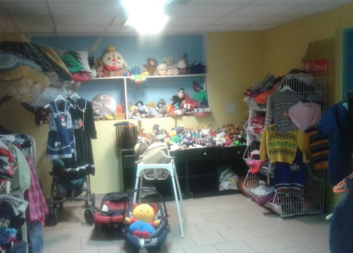 Konec roku v Charitním obchůdku