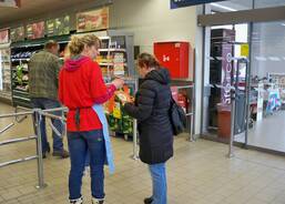 Oslovování zákazníků u vstupu