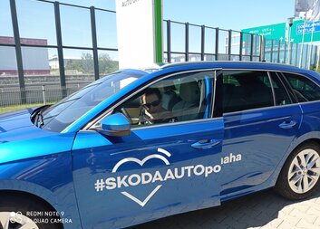 Auto Škoda není pro sestřičky škoda