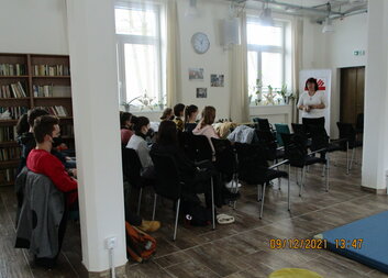 Studenti Gymnázia Vlašim na návštěvě v KC Zahrada