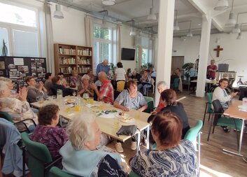 Oslavili jsme Den seniorů!  