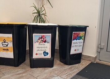 Sbírka plechovek pomáhá dětem