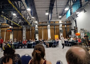 Taneční večer plný radosti a štědrosti