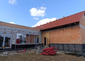 Jak pokračuje stavba denních stacionářů v Bolince?